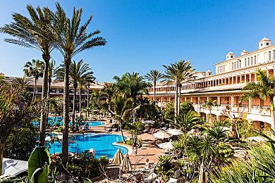 Google Play 2024年度最佳游戏公布：《剑与远征：启程》